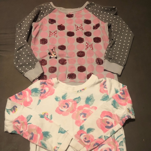 2 girls pretty size medium (7/8) sweatshirts - Picture 2 of 2